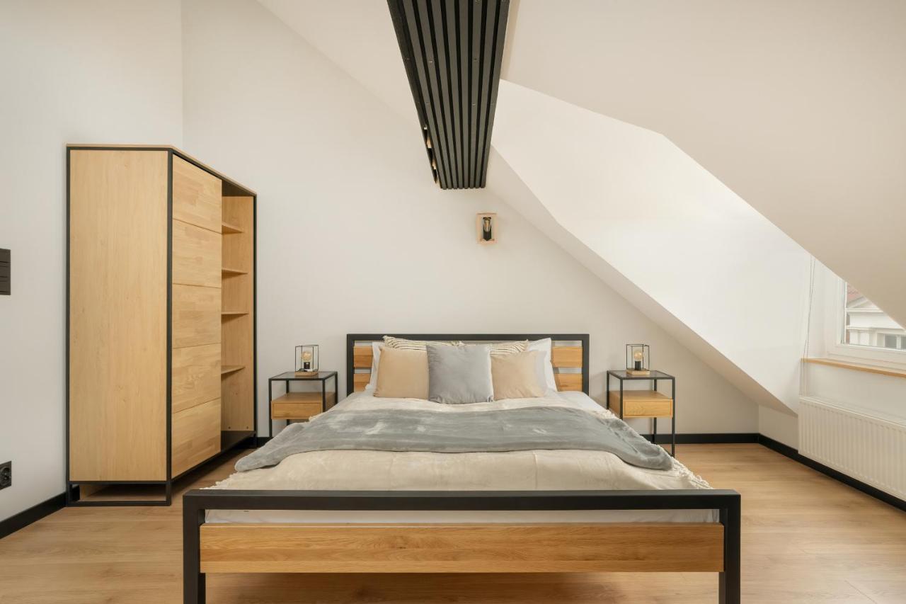 Komeda Apartment Hidden In Poznan Old Town By Noclegi Renters Exterior photo